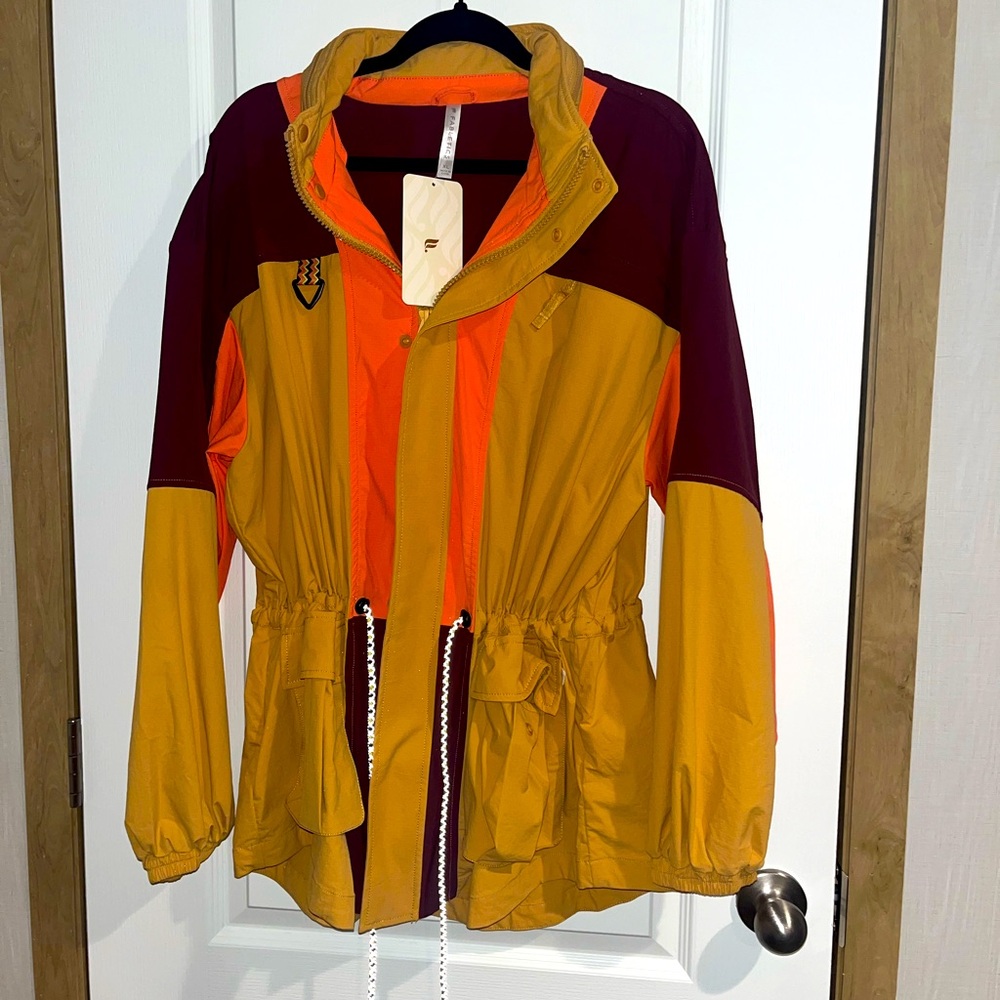 Fabletics Khole khardasion collection new with tags anorak cinch waist jacket